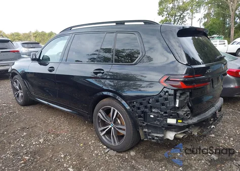 2024 BMW X7 xDrive40I z USA, uszkodzony, nr VIN 5UX23EM09R9U96706